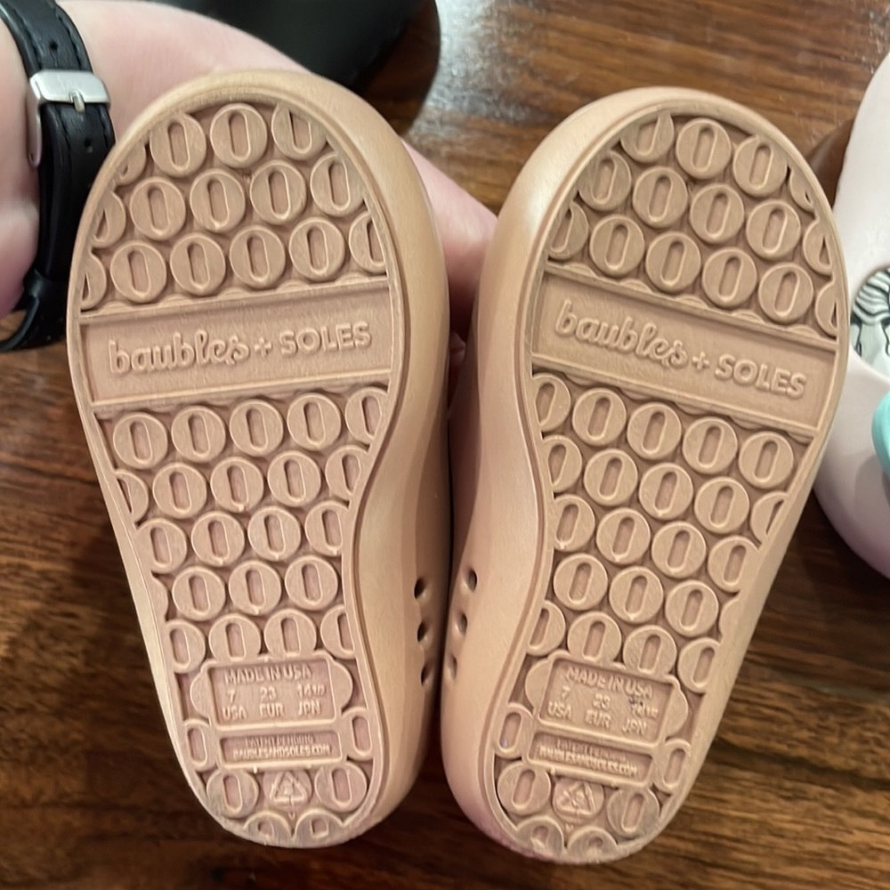 3 pairs of Baubles and Soles Mary Janes - Picture 7 of 13